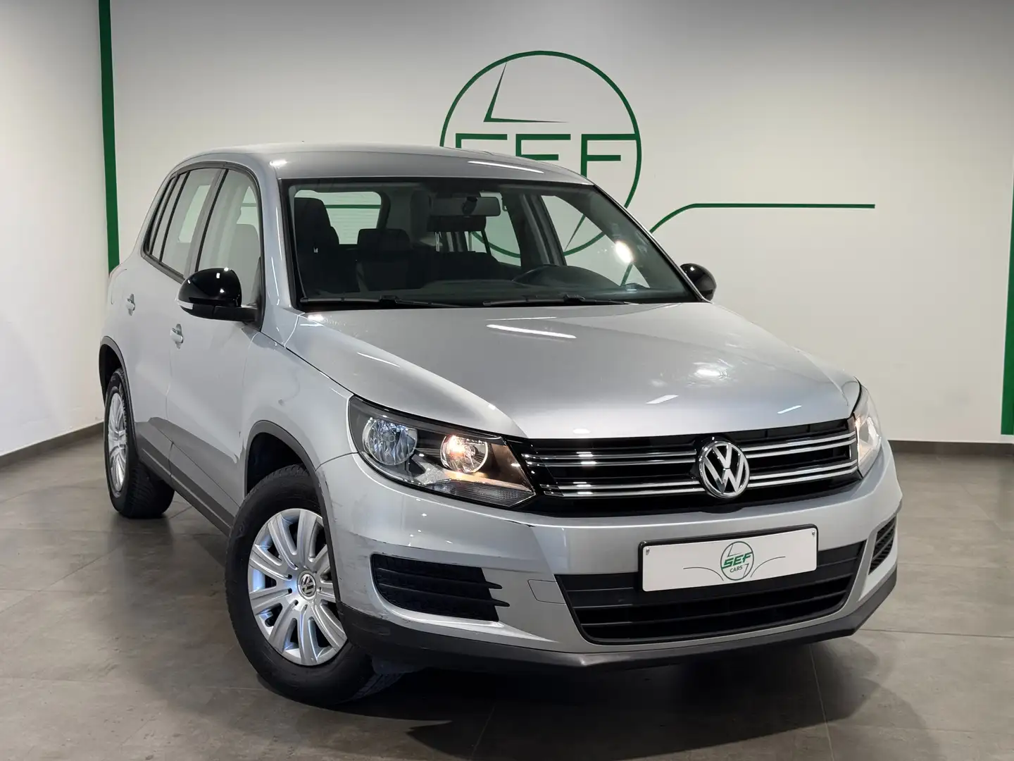 Volkswagen Tiguan * 1.4 TSI * Comfortline * A/C * Garantie 12 mois * Gris - 1