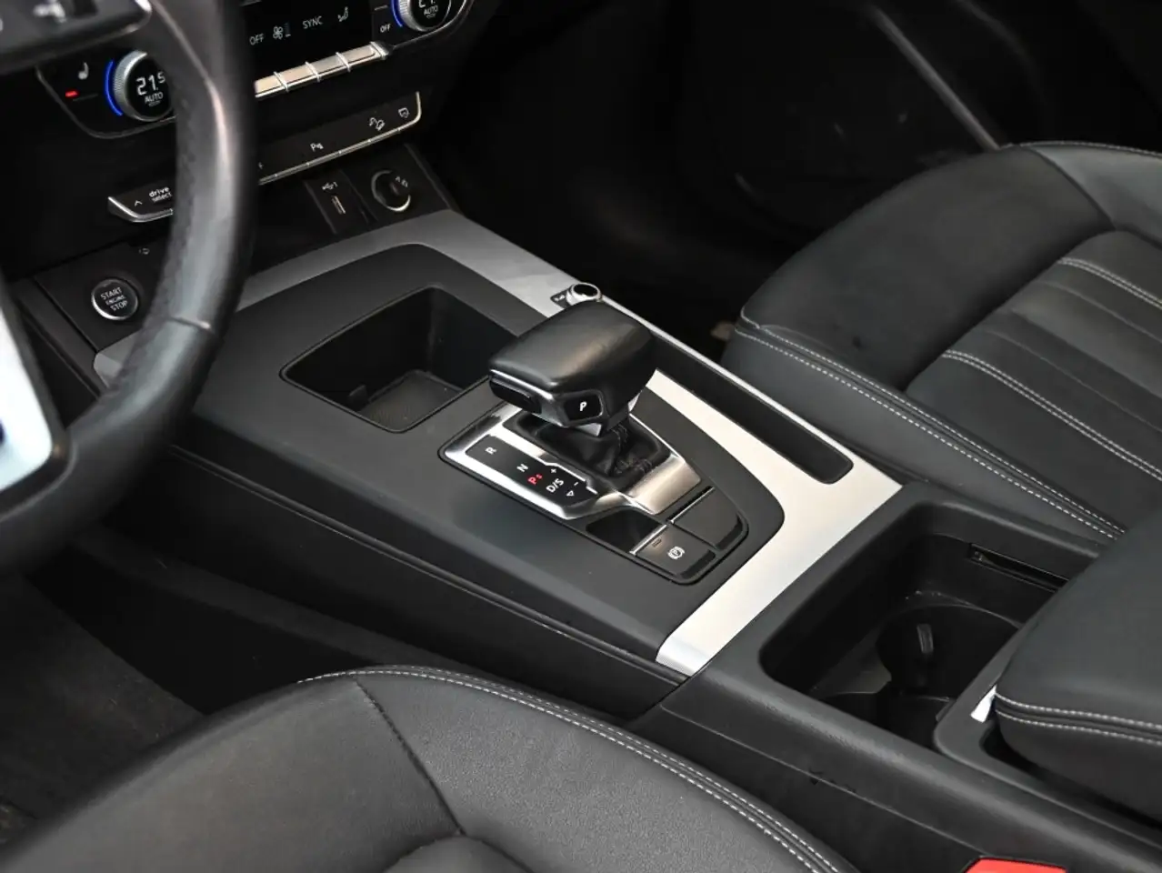 Audi Q5 снимка Audi Q5