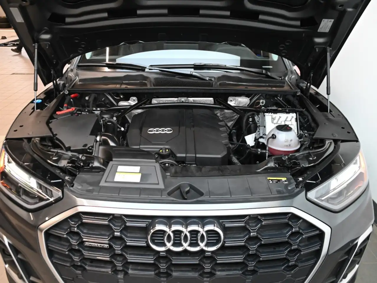Audi Q5 снимка Audi Q5
