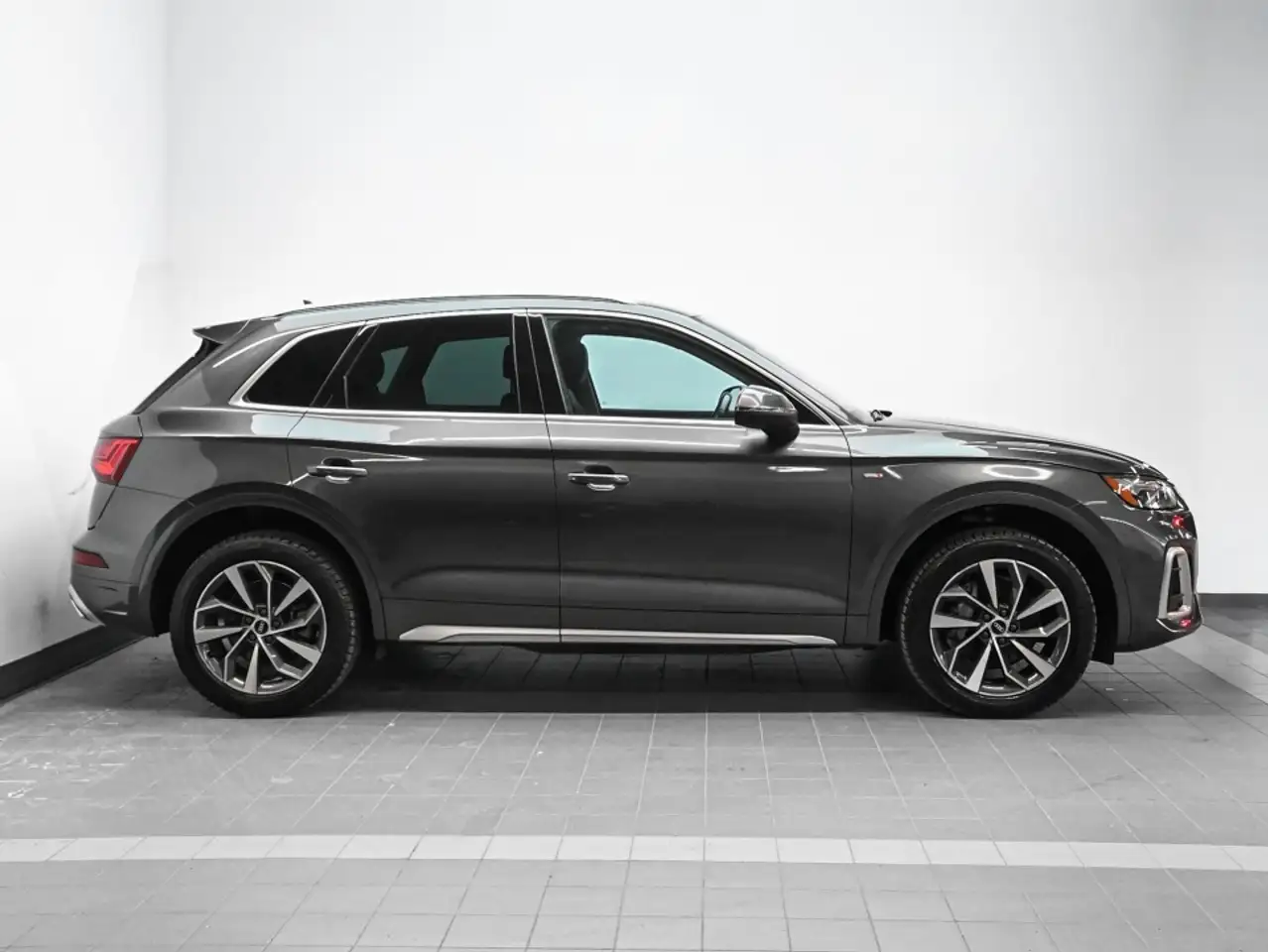 Audi Q5 снимка Audi Q5