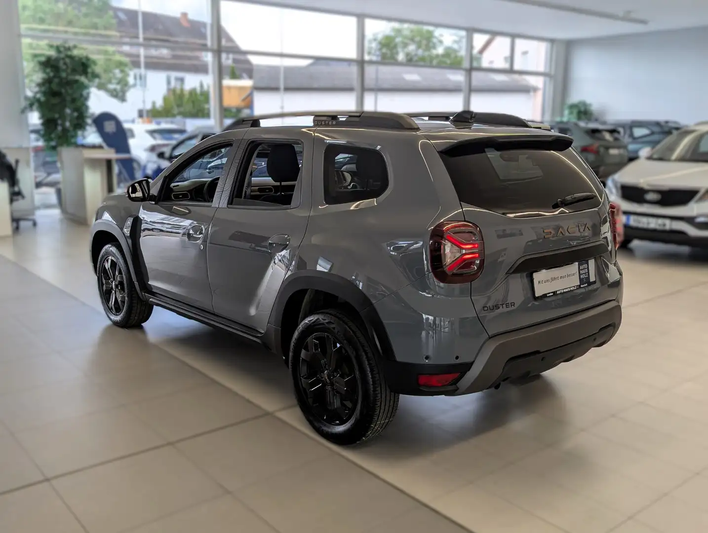 Dacia Duster 1.3 TCe Extreme 2WD Multiview Gris - 2