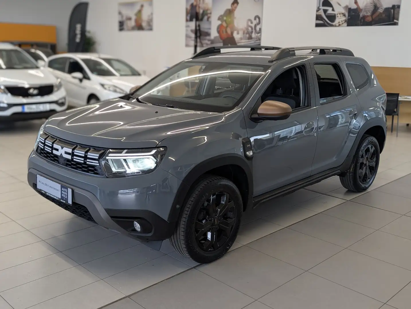 Dacia Duster 1.3 TCe Extreme 2WD Multiview Gris - 1