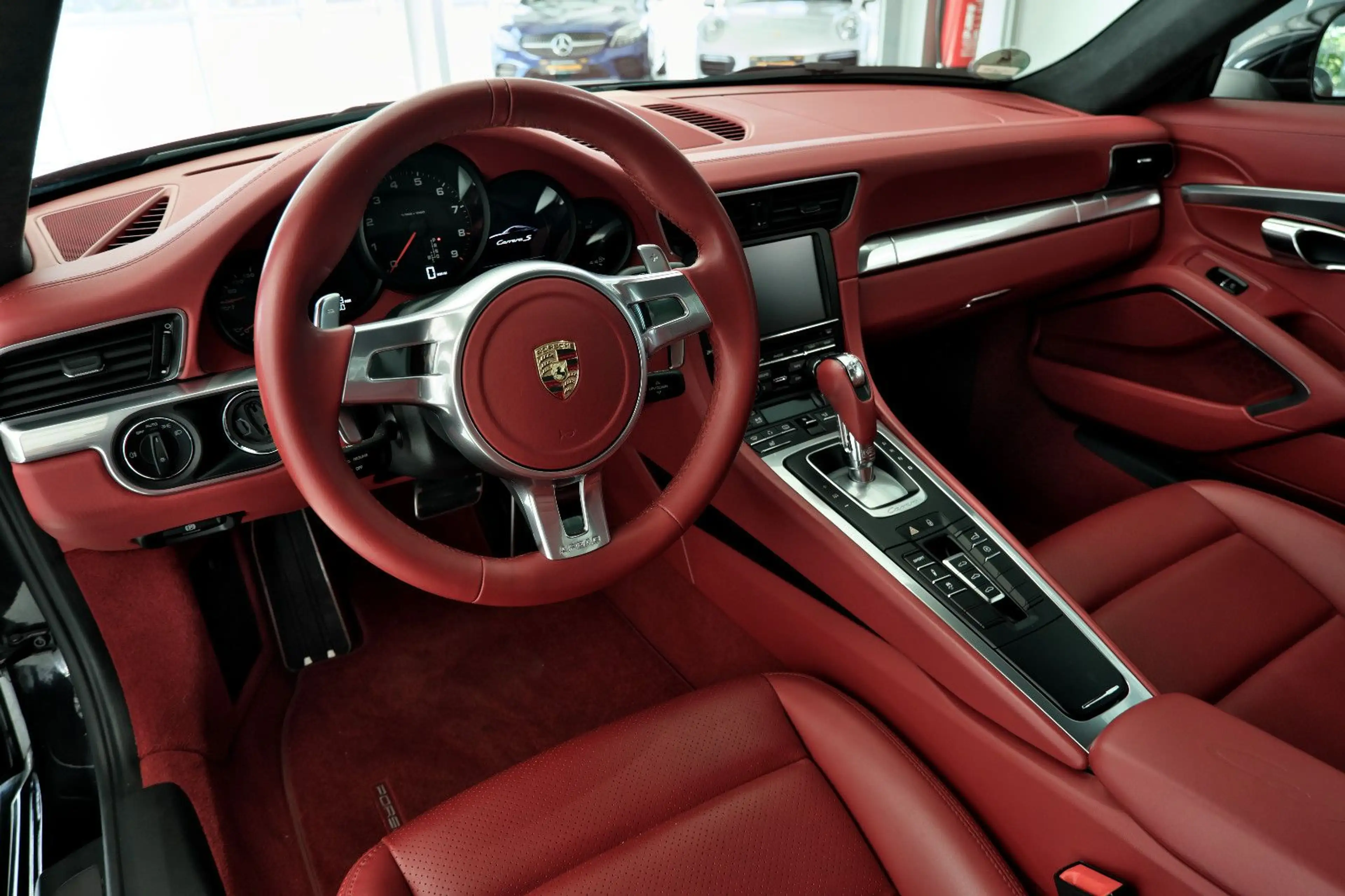 Porsche 991 Carrera S PDK Vollleder Orig. 29`KM Deutsch — photo 9