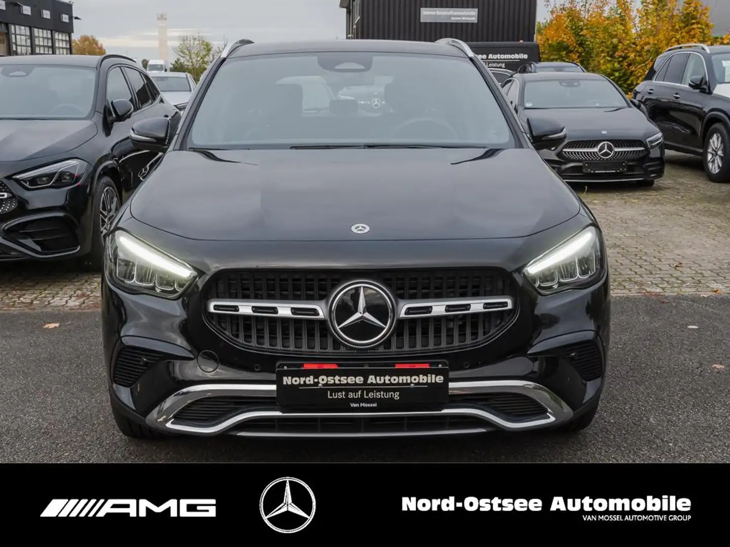 Mercedes-Benz GLA 200 d PROGRESSIVE AHK SHZ LED KLIMA NAVI Schwarz - 2
