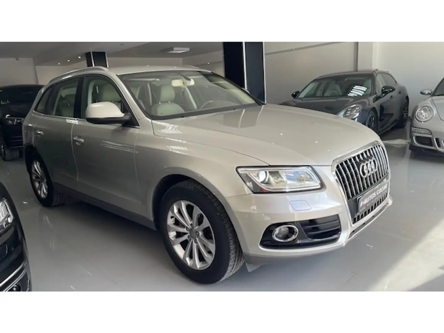 Audi Q5 2.0TDI Ambition 150 Gris - 2