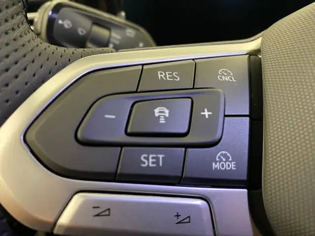 Volkswagen Tiguan R-Line TDI 4MOTION DSG Ansicht 14