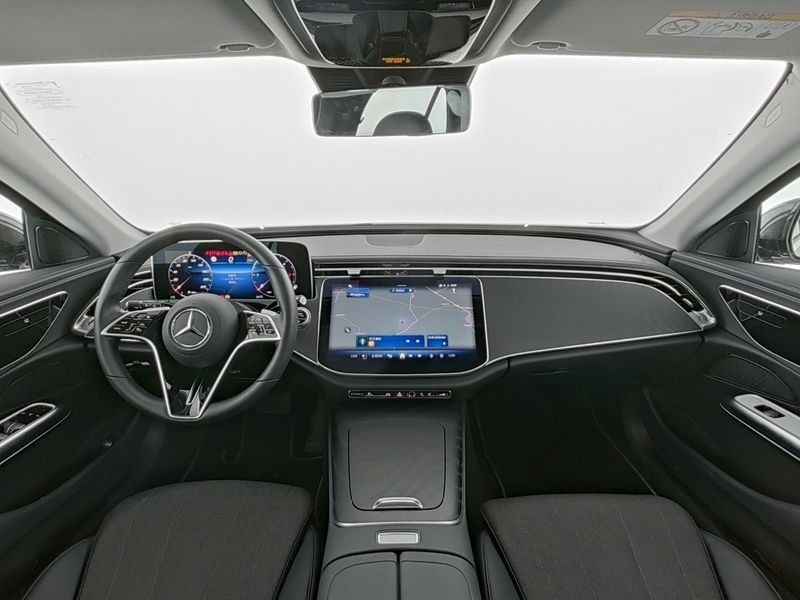 Mercedes-Benz E 220 T d AVANT-ADV DISTR AHK KEYLG SPUR+TOT VZA — photo 9