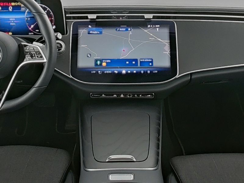 Mercedes-Benz E 220 T d AVANT-ADV DISTR AHK KEYLG SPUR+TOT VZA — photo 7