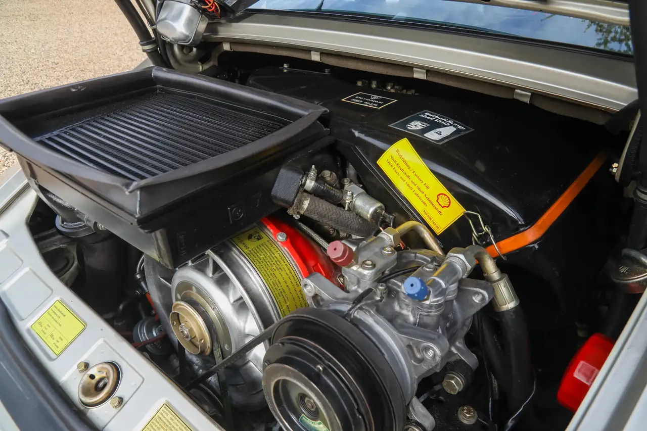 Porsche 930 3.3 Turbo "Equipped with Sonderwunsch options", foto 12