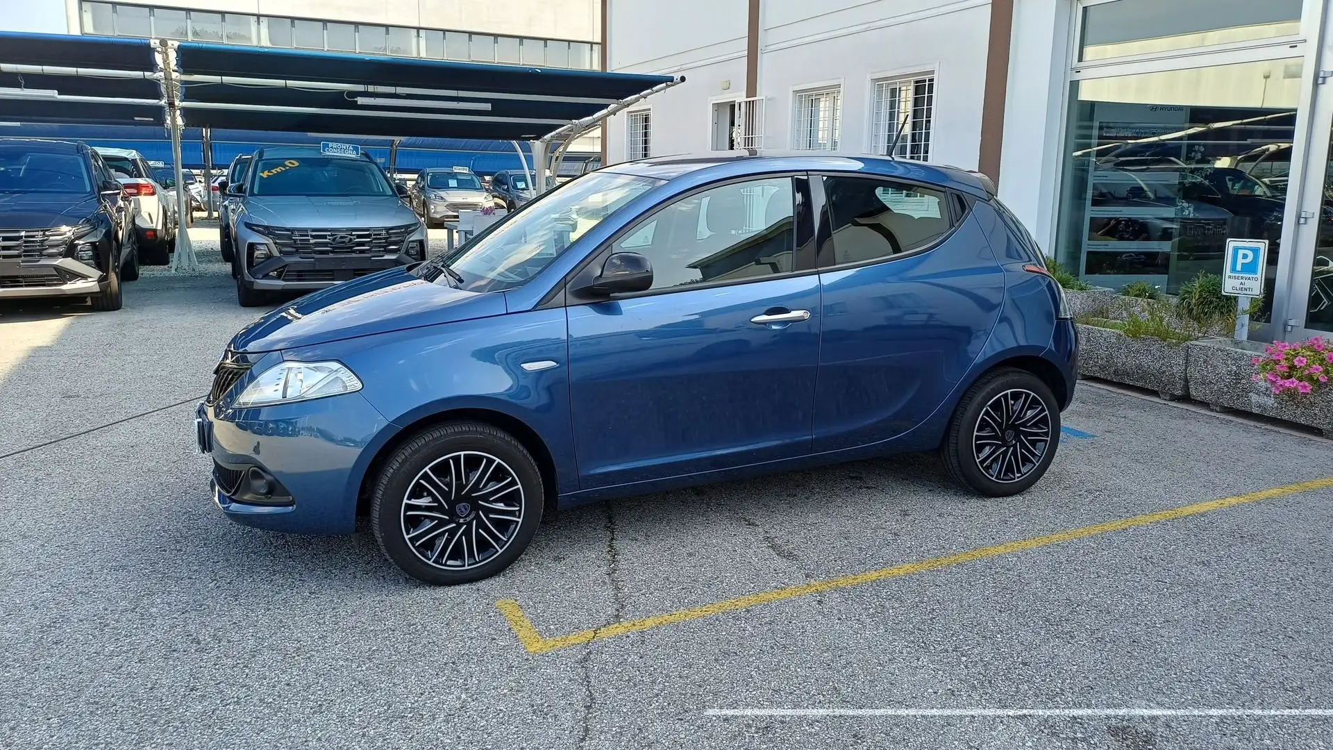 Lancia Ypsilon Ypsilon 1.0 FireFly 5 porte S&S Hybrid Oro Bleu - 1