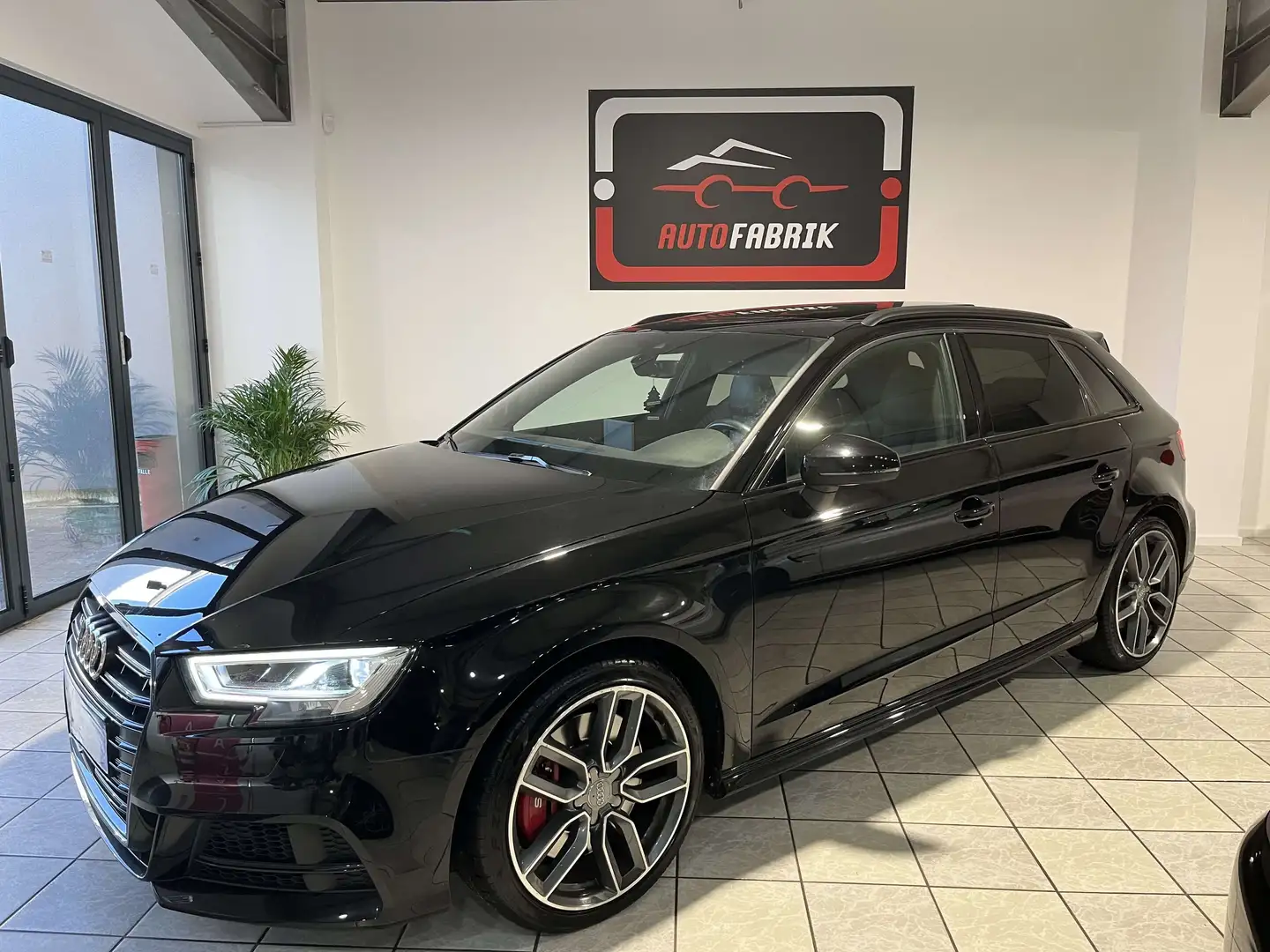Audi S3 S3 Sportback S tronic Zwart - 1