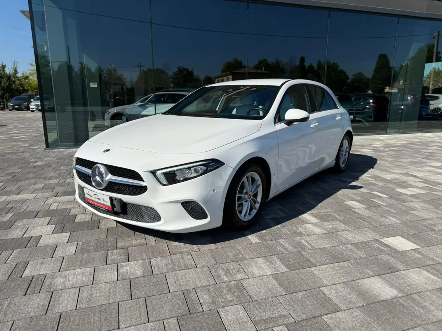 Mercedes-Benz A 180 d Automatic Sport Restyling Bianco - 2