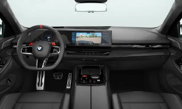BMW M5 view 4