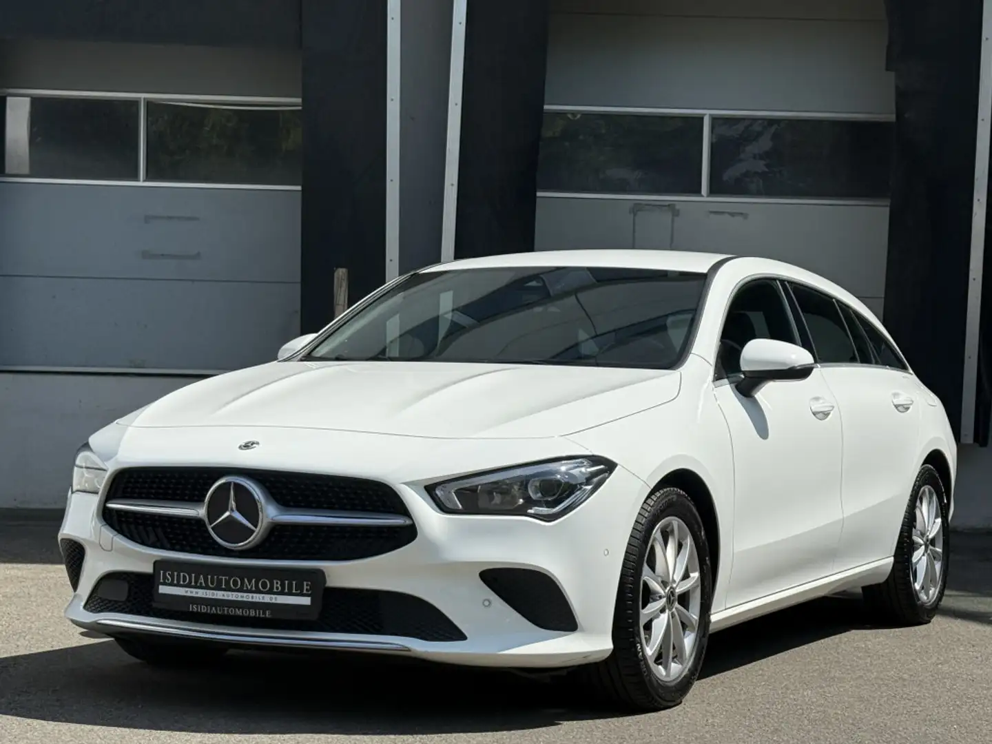 Mercedes-Benz CLA 180 Progressive LED MBUX-Navi Weiß - 1