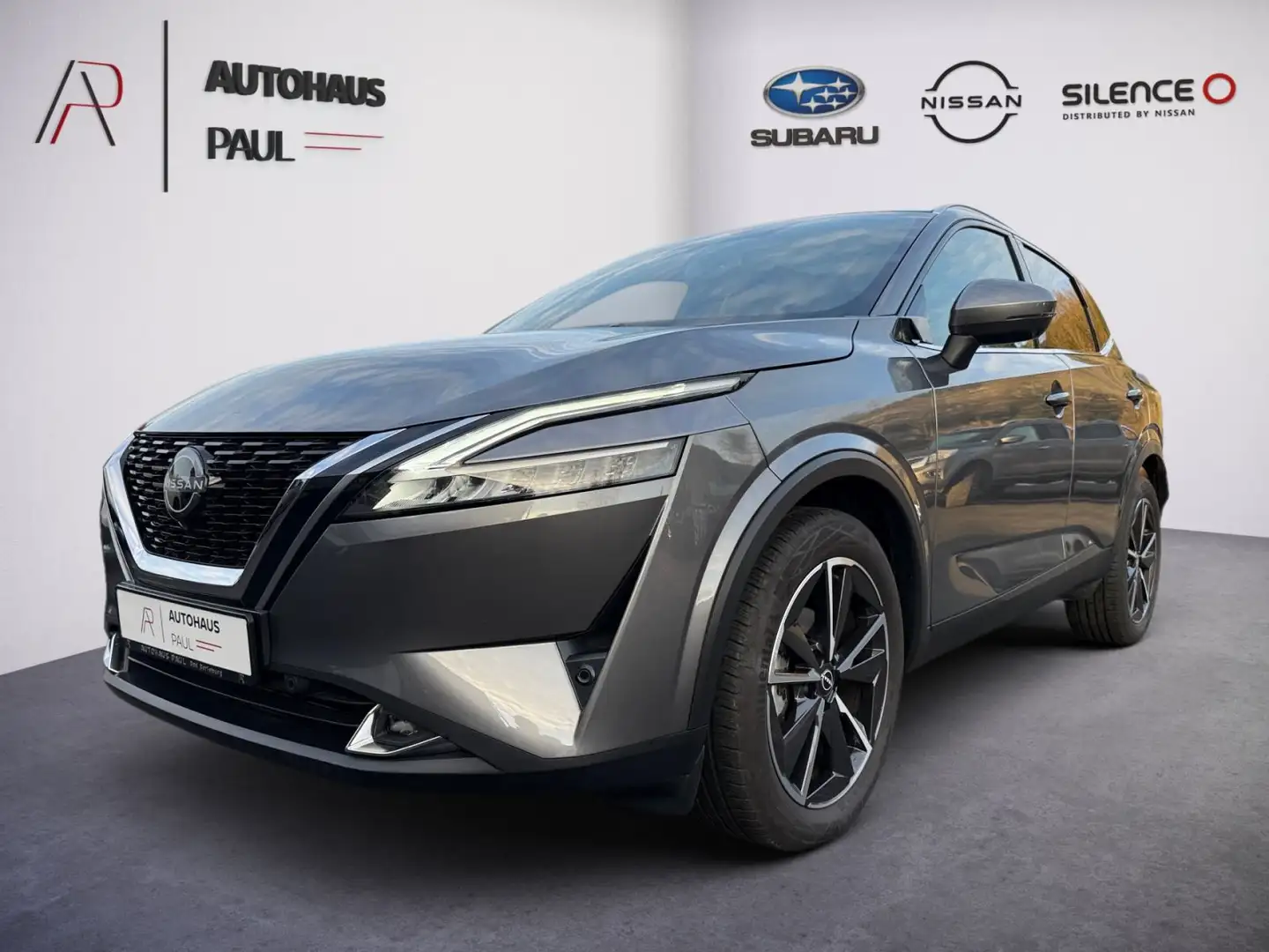 Nissan Qashqai 1.3 DIG-T Tekna, Kamera 360°, PANO, HUD Schwarz - 2