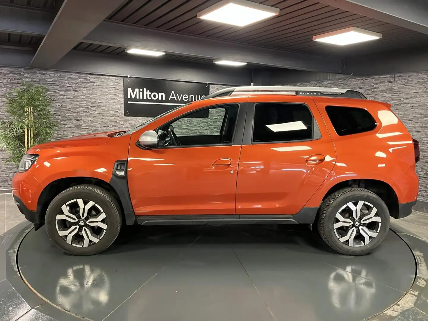 Dacia Duster Duster 1.5 Blue dCi - 115  Prestige Оранжевый - 2
