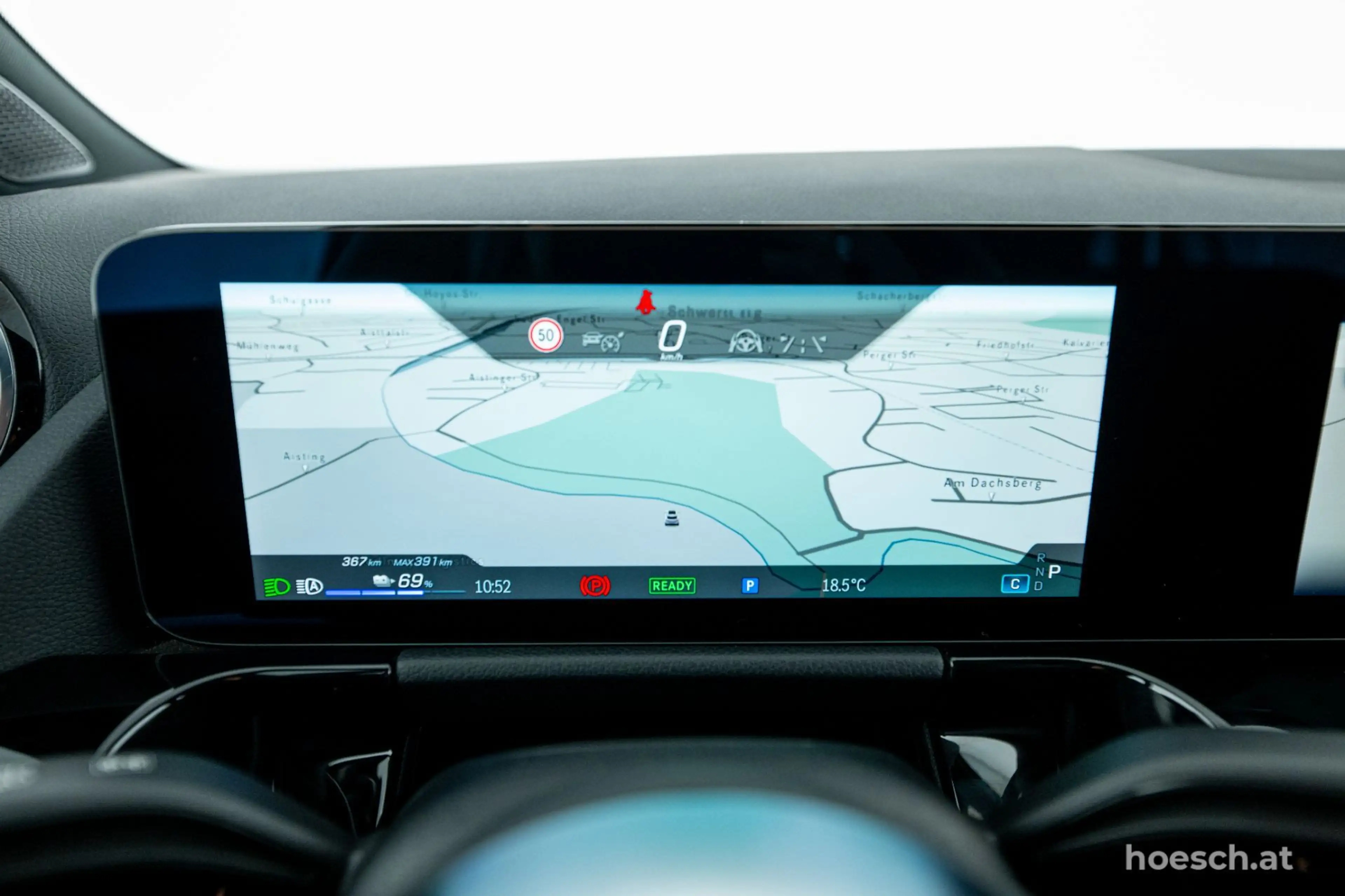 Mercedes-Benz EQA 250 + Progressive Advanced Plus ASSISTENZ R-KAM++ — photo 11