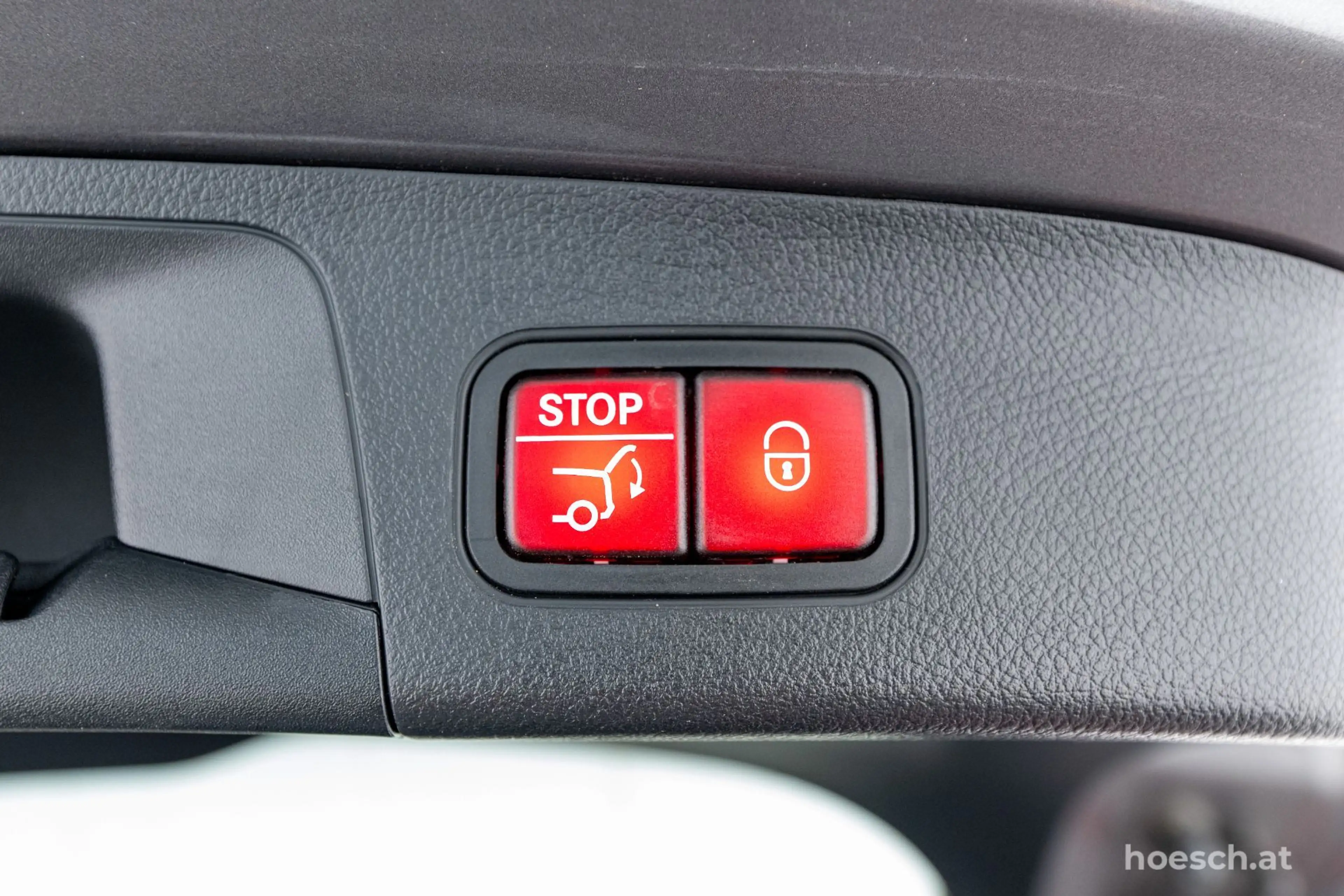 Mercedes-Benz EQA 250 + Progressive Advanced Plus ASSISTENZ R-KAM++ — photo 9