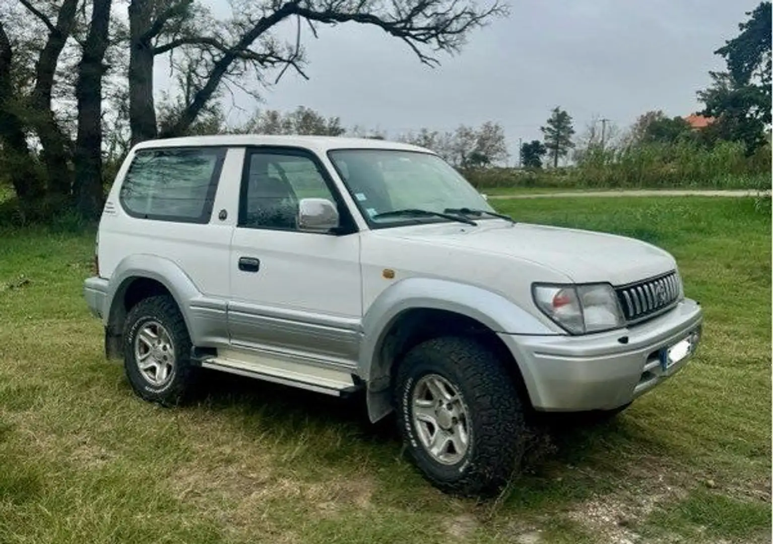 Toyota Land Cruiser KZJ 3000 Turbo Diesel - 1