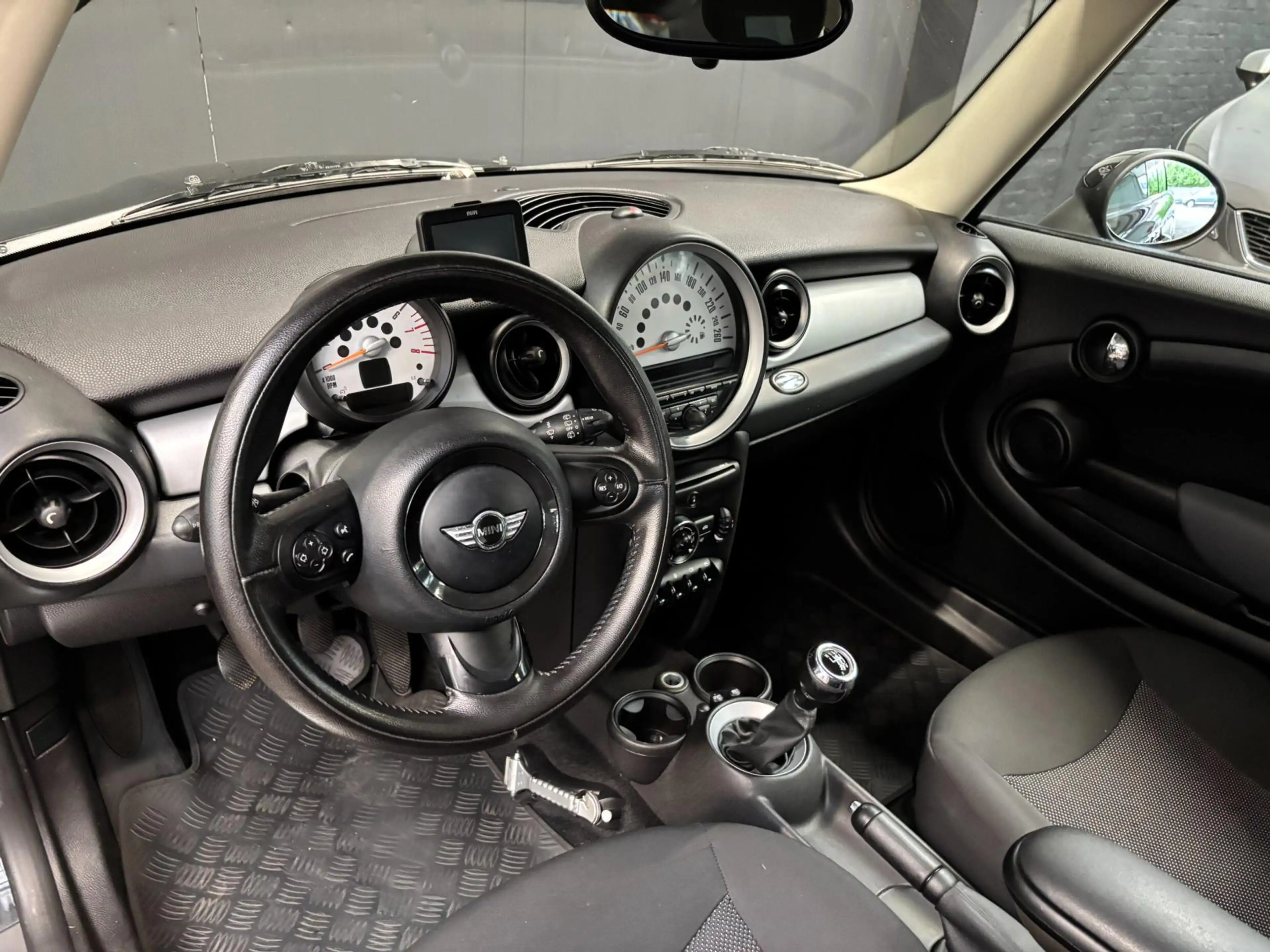 MINI Cooper Clubman Mini 1.6 Business Line — photo 14