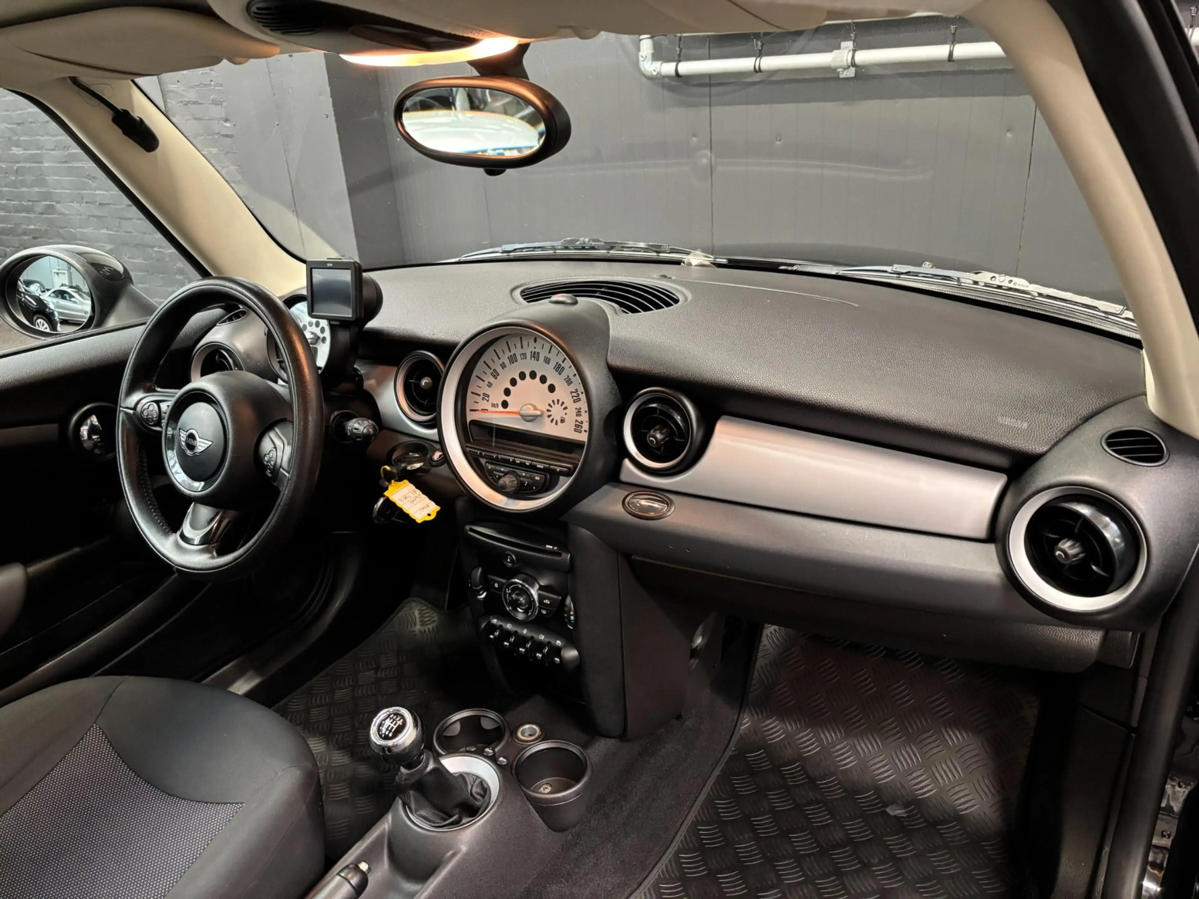 MINI Cooper Clubman Mini 1.6 Business Line — photo 12