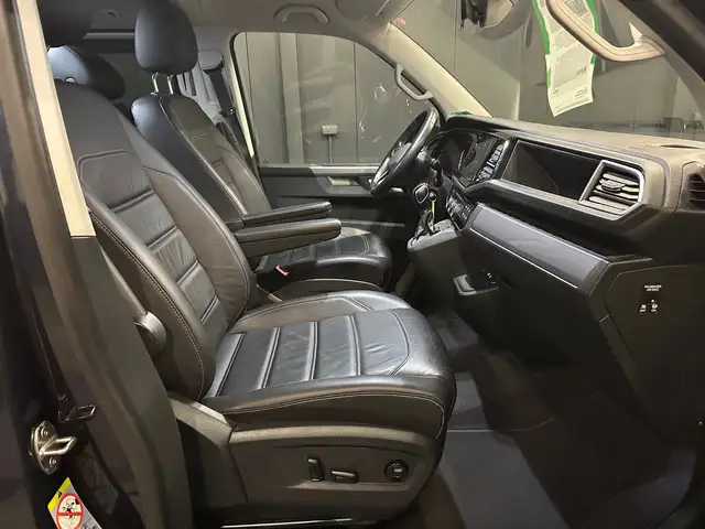 Volkswagen Multivan view 10