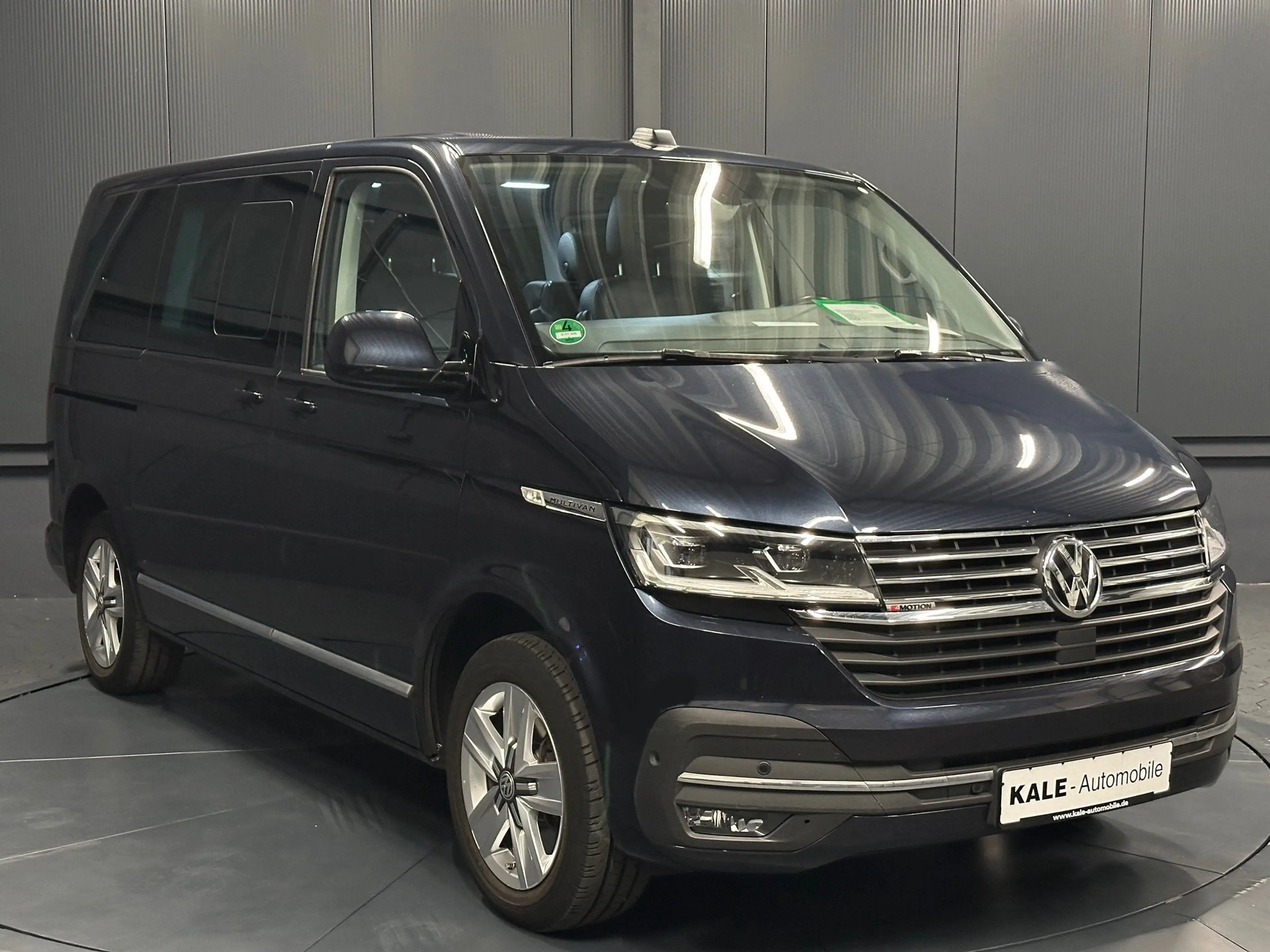 Volkswagen T6.1 Multivan Highline 4Motion*LEDER*Holz-Boden*KAMERA*Kindersit — photo 7