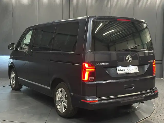 Volkswagen Multivan view 3