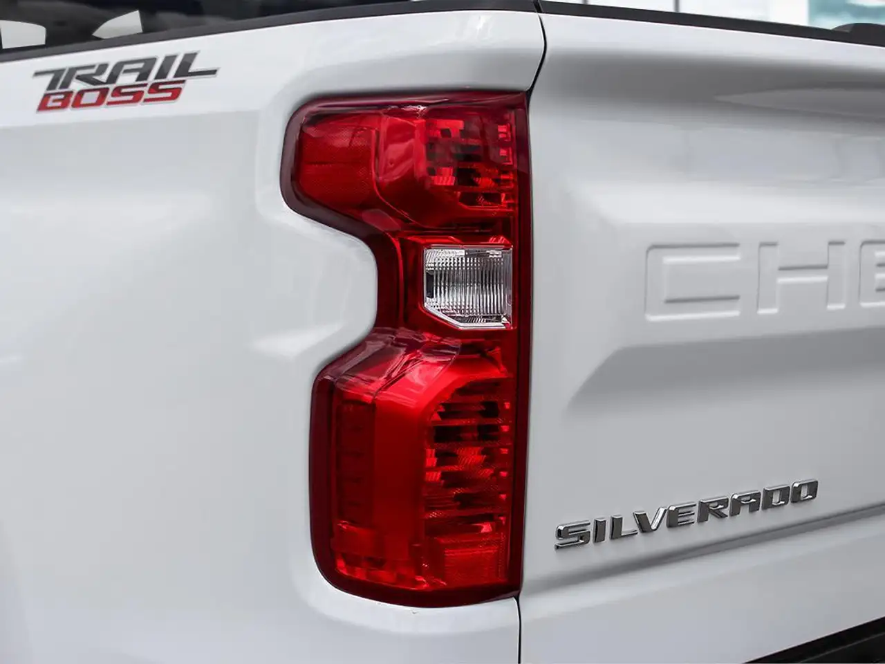 Chevrolet Silverado 1500 photo Chevrolet Silverado 1500