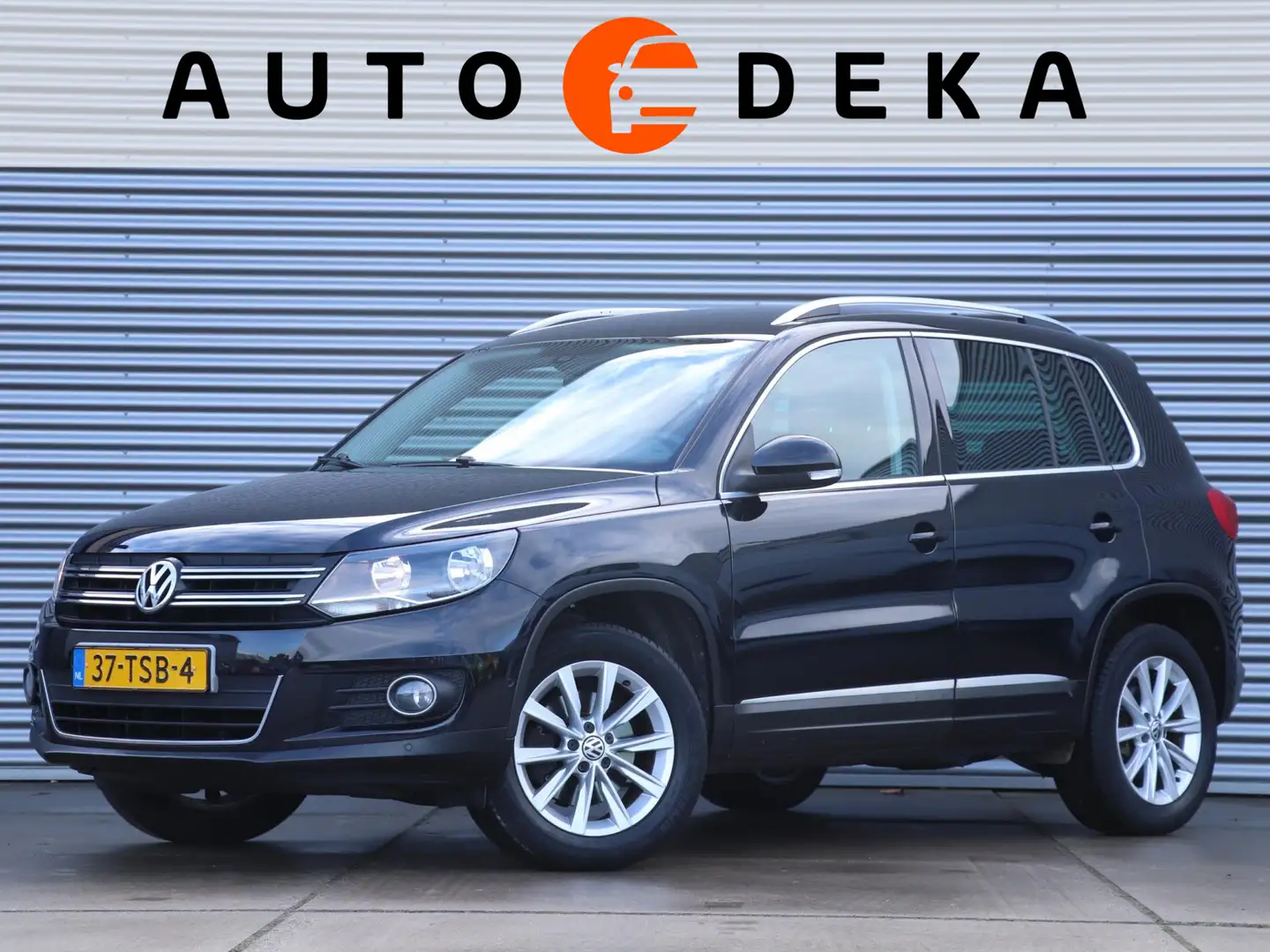 Volkswagen Tiguan 1.4 TSI Sport&Style *Navigatie*Parkeersens.* Schwarz - 1