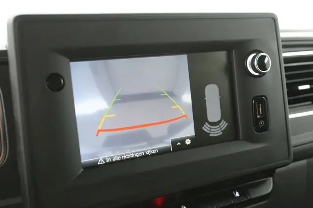Renault Master view 12