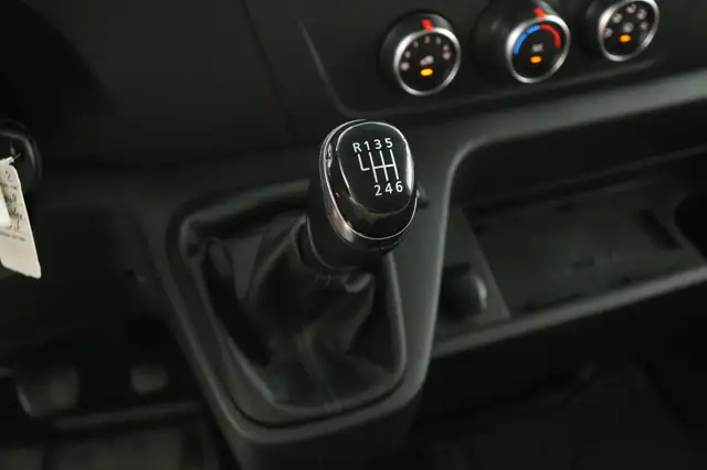 Renault Master view 22