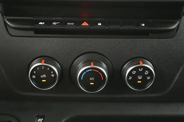 Renault Master view 16