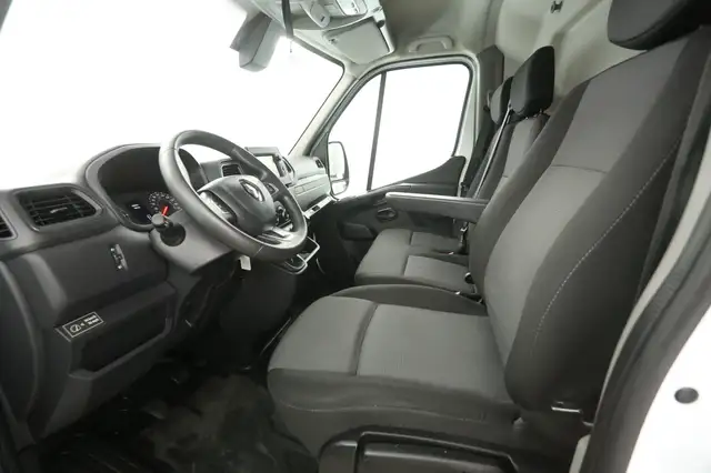 Renault Master view 24
