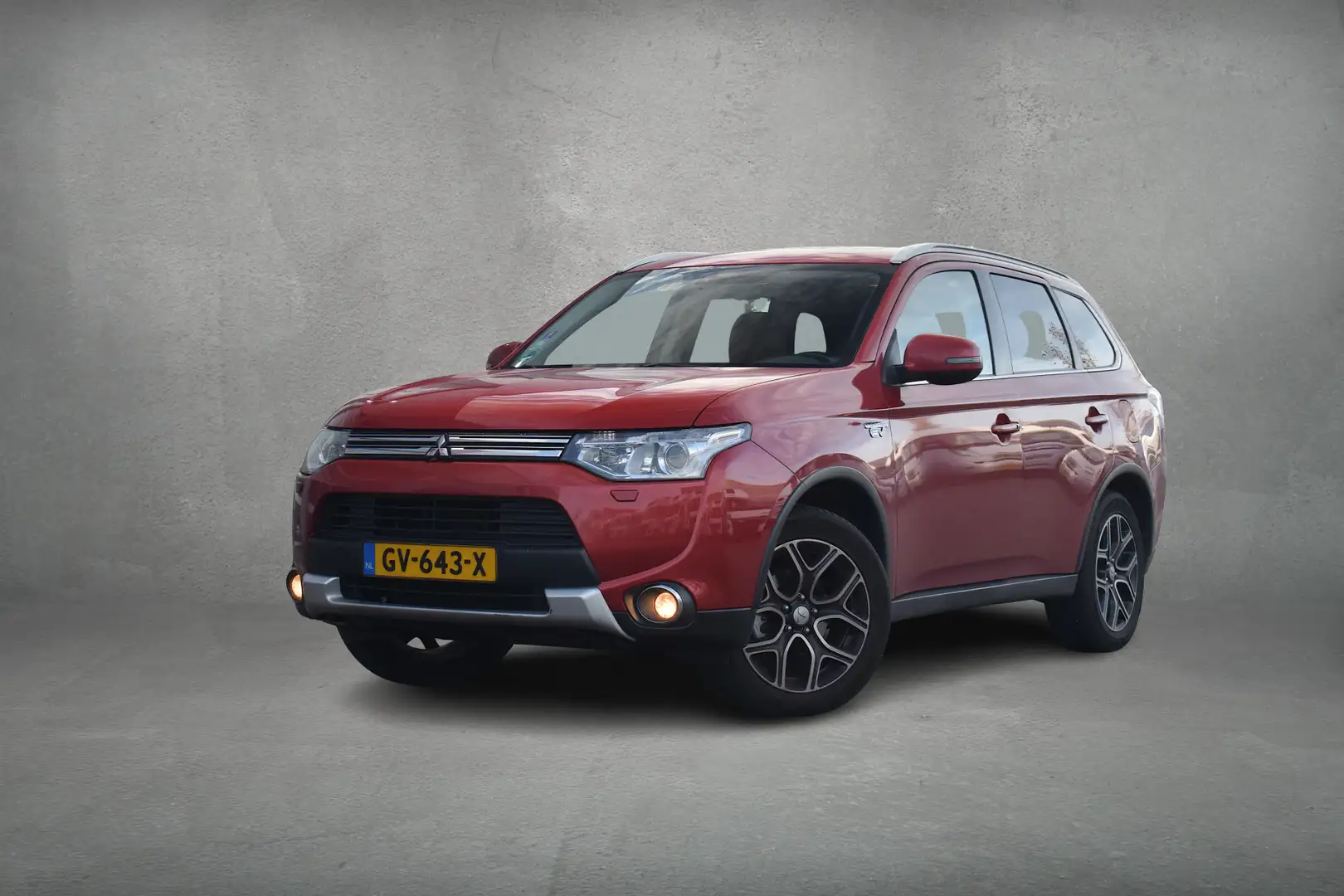 Mitsubishi Outlander 2.0 PHEV Limited Edition X-Line | Trekhaak | Leer Rood - 2