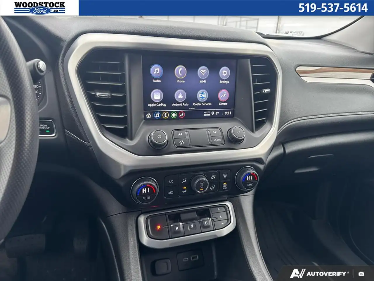 GMC Acadia снимка GMC Acadia