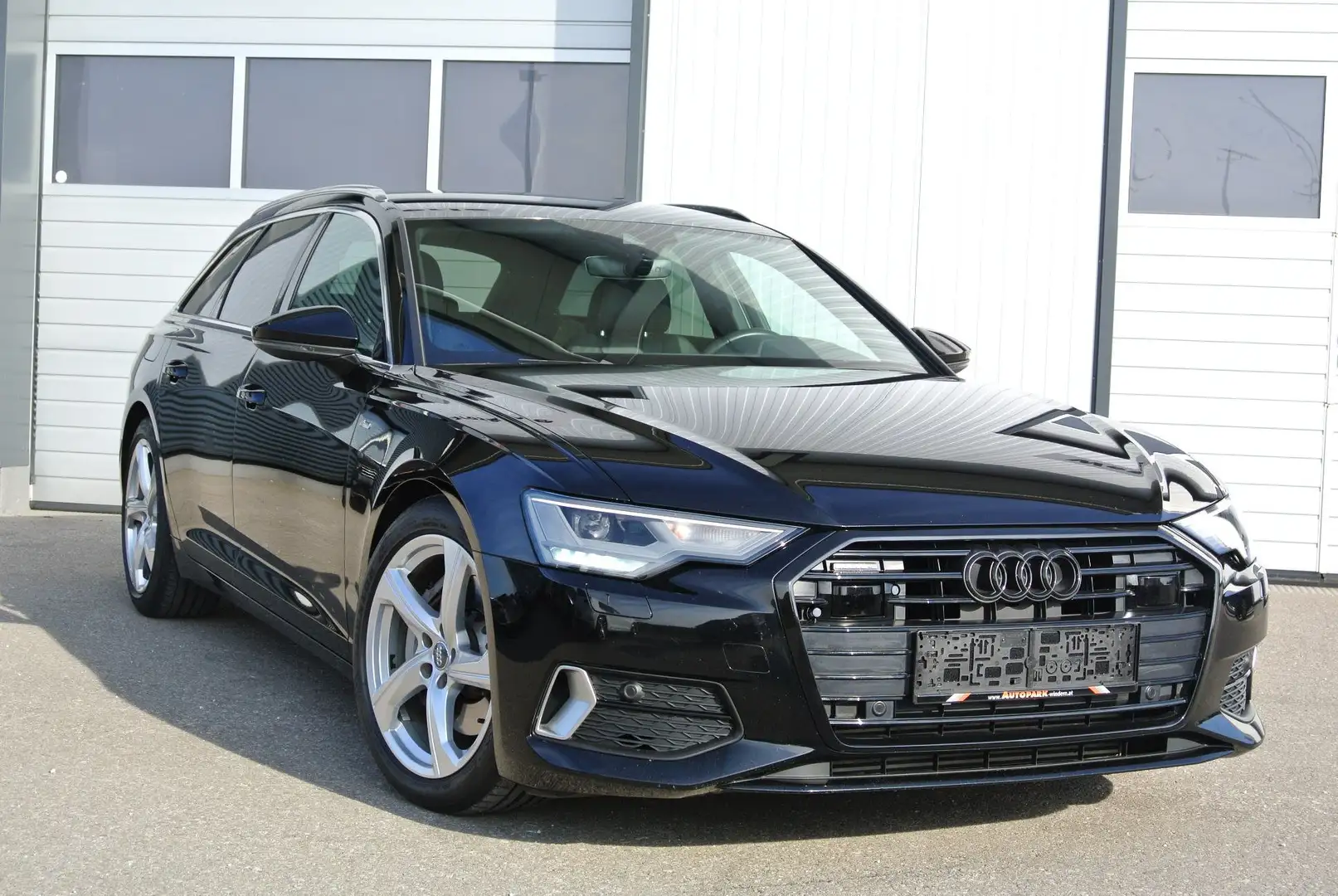 Audi A6 Avant 50 3.0 TDI quattro Aut.**S-line ** Leder*LED Noir - 1