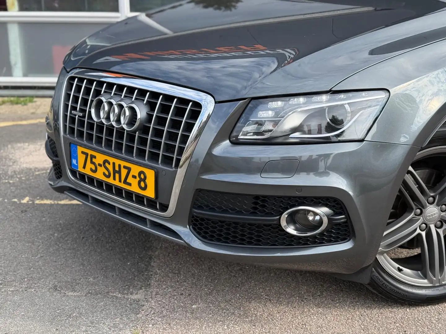 Audi Q5 2.0 TFSI quattro Pro Line S | Pano | PDC | Cruise Grijs - 2