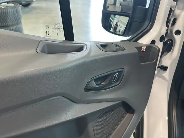 Ford Transit view 8