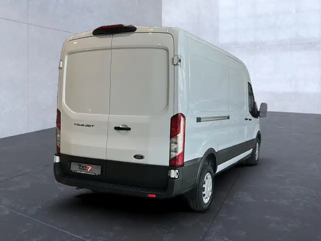 Ford Transit view 5