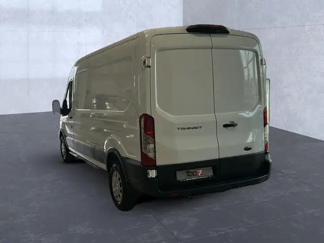 Ford Transit view 3
