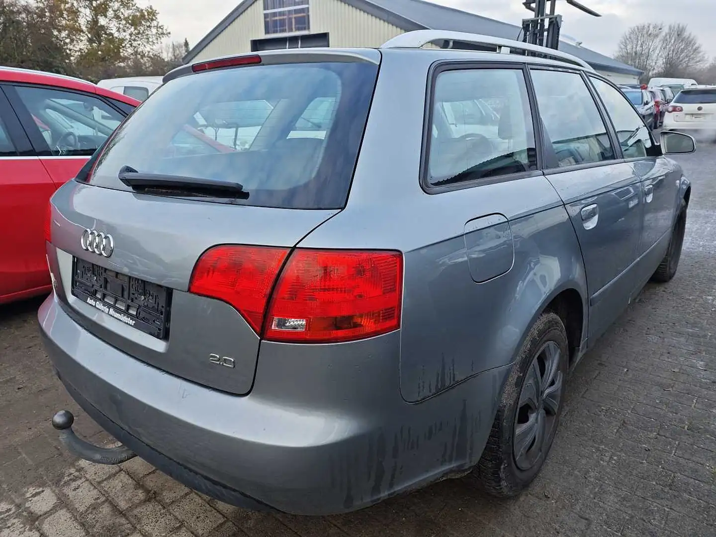 Audi A4 2.0 Avant Gris - 2
