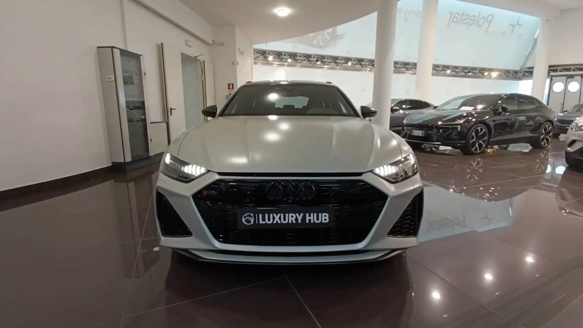Audi RS6 Avant 4.0 mhev performance quattro tiptronic Grau - 2