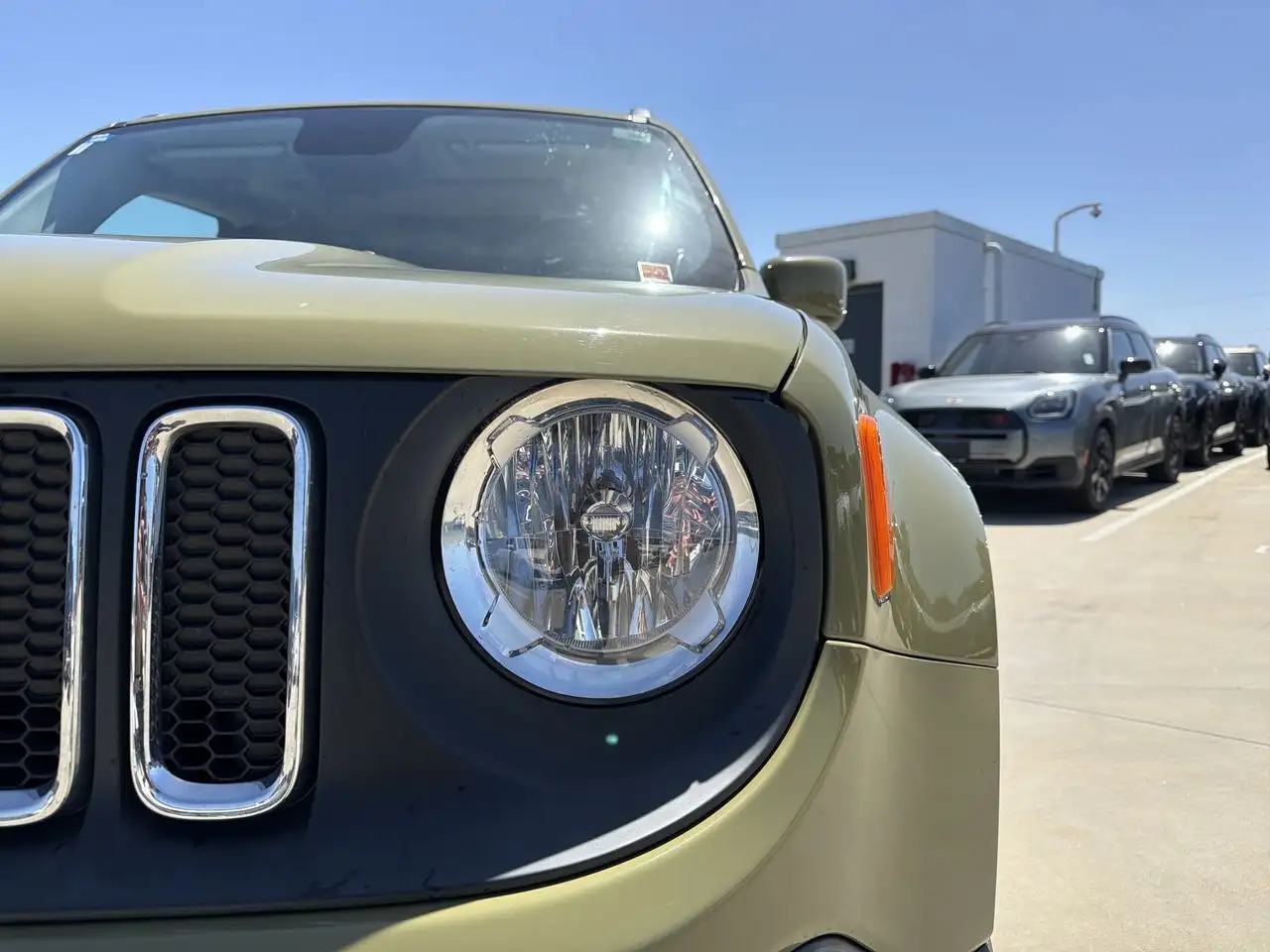 Jeep Renegade photo Jeep Renegade