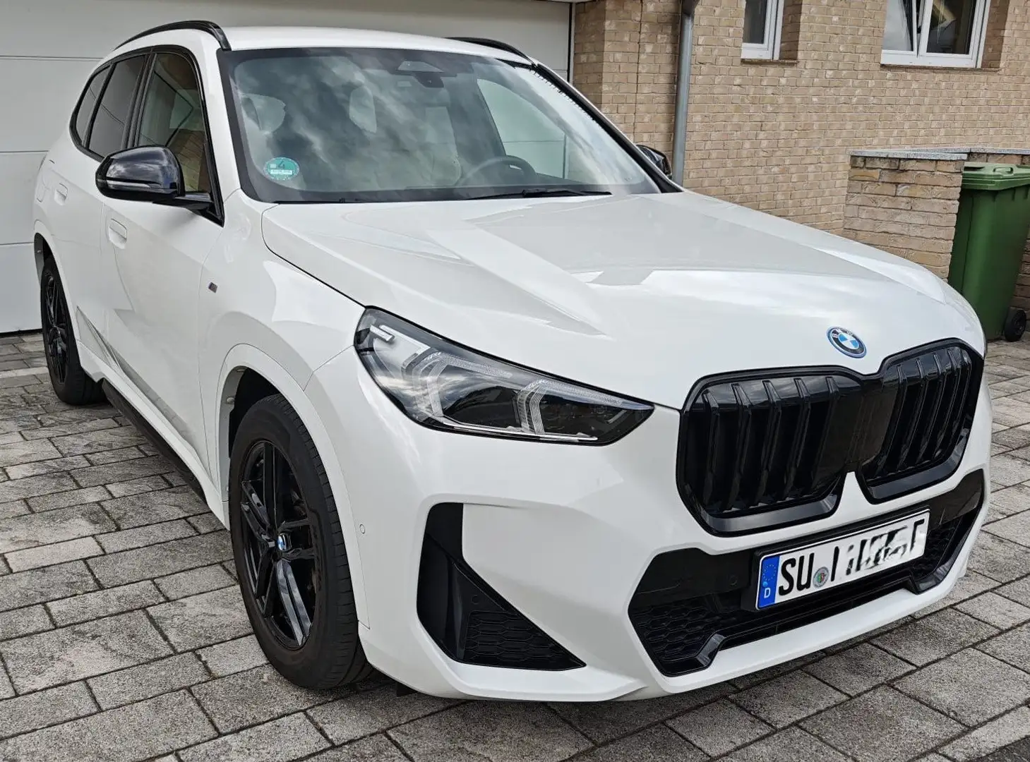 BMW X1 X1 xDrive30e Aut. M Sportpaket Weiß - 2