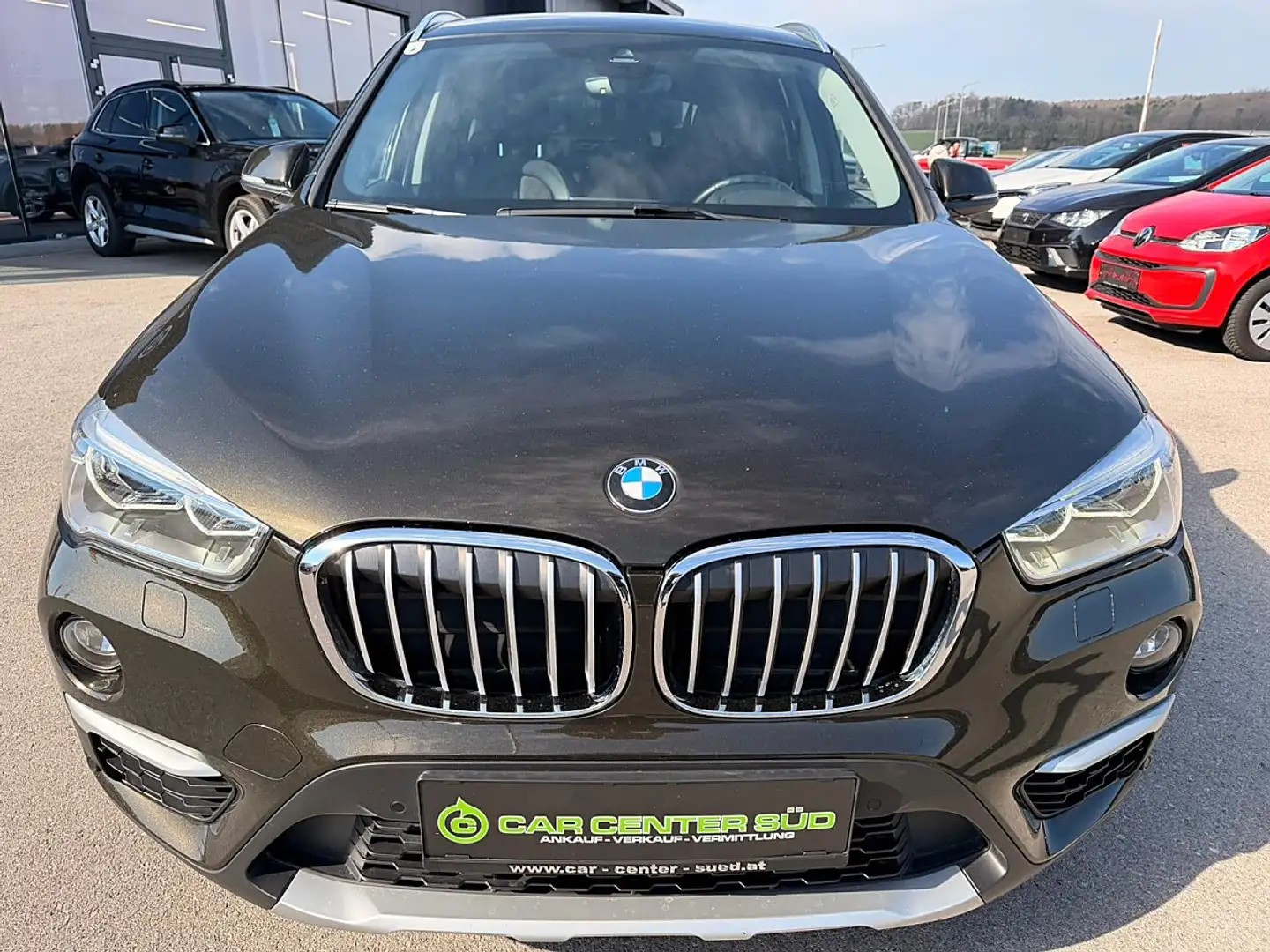 BMW X1 xDrive18d xLine Aut. Braun - 2