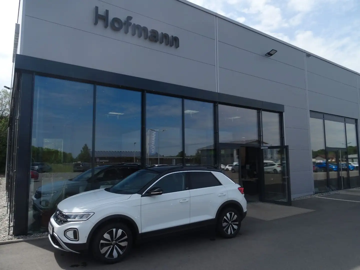 Volkswagen T-Roc Move, Klima, SHZ, PDC, Navi, LED Blanco - 1