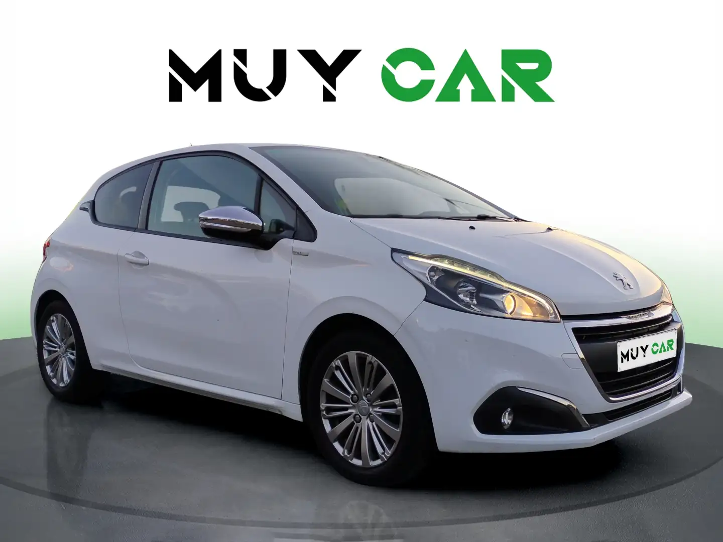 Peugeot 208 1.2 PureTech S&S Style 82 Weiß - 1