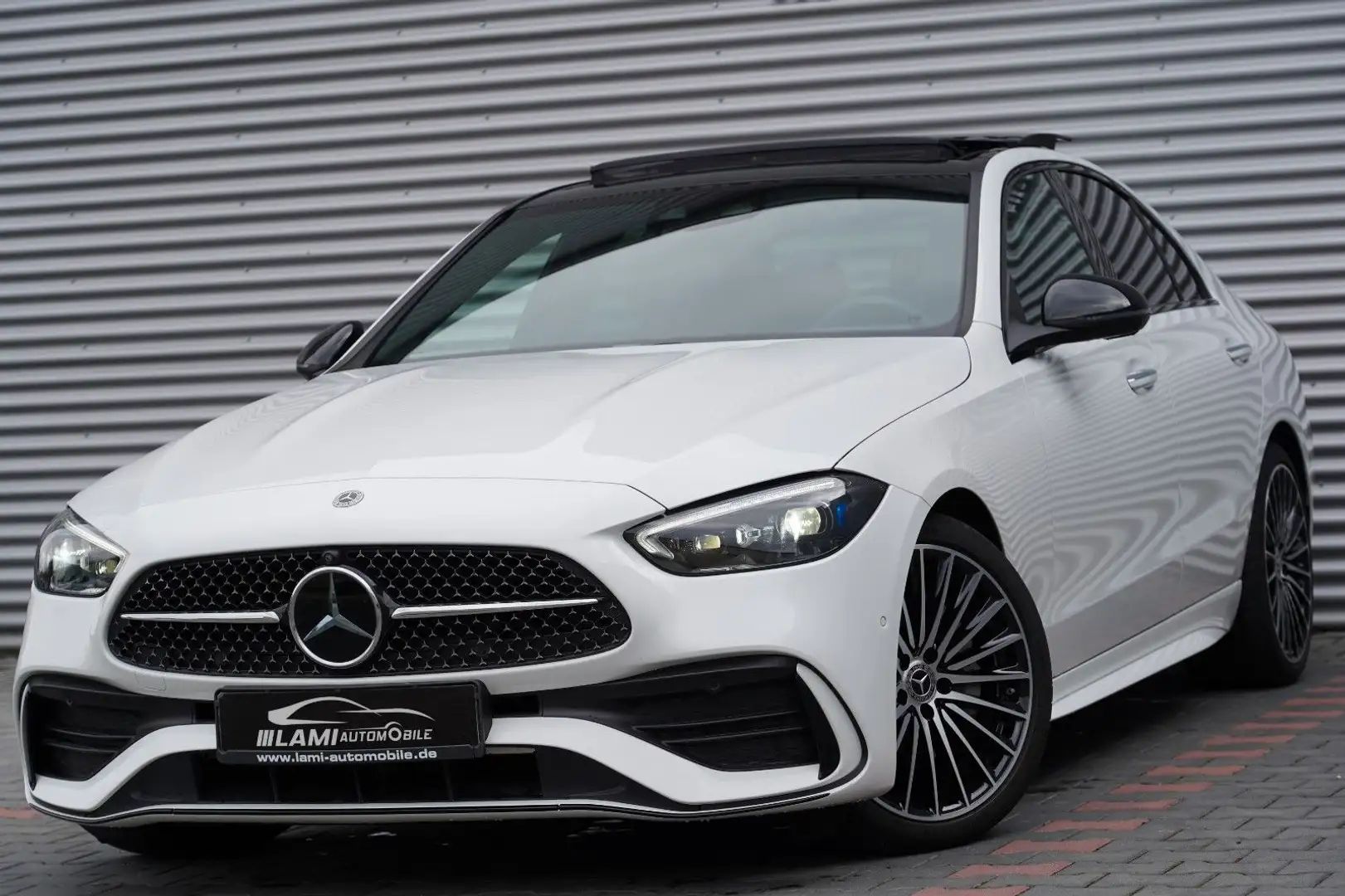 Mercedes-Benz C 300 C300d 2x AMG PREMIUM+ PANO AHK 360 HUD MEMO VOLL Blanco - 1