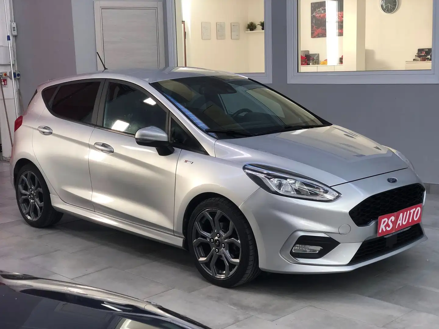 Ford Fiesta Fiesta VII 2017 5p 5p 1.5 ecob ST-Line 85cv my19.5 Silber - 1